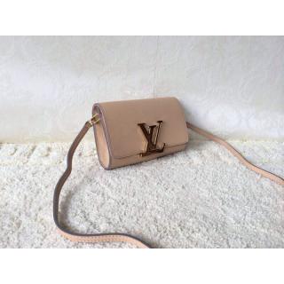 Louis Vuitton AE10176