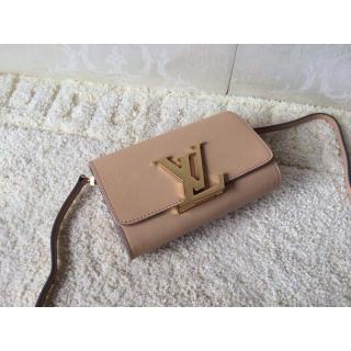 Louis Vuitton AE10176