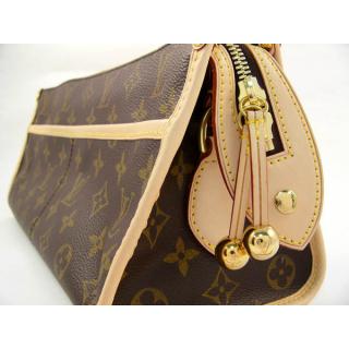 Louis Vuitton M40008