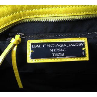 Balenciaga 084332