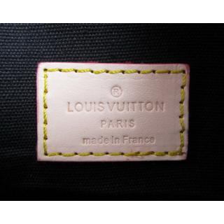 Louis Vuitton M95332