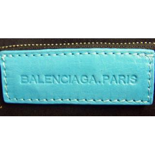 Balenciaga 084324A