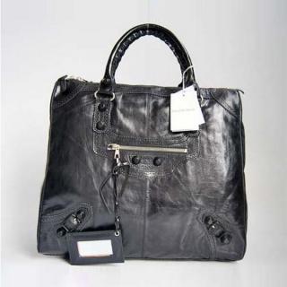 Balenciaga 084361