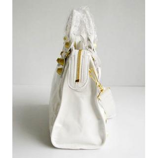 Balenciaga 084332B