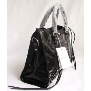 Balenciaga 084332