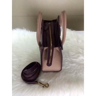 Celine AE09139