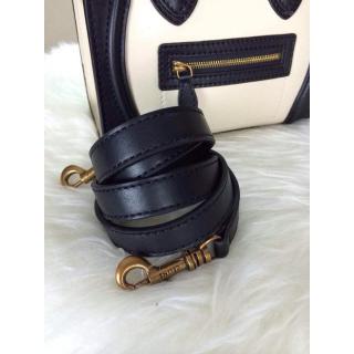 Celine AE14949