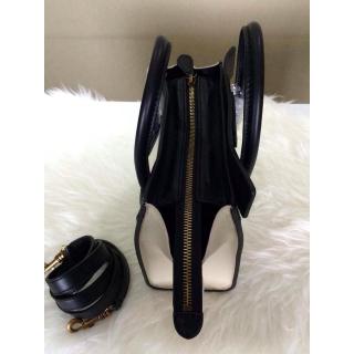 Celine AE14949