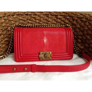 Replica Chanel Boy Flap Shoulder Bag In Original Pearl Leather Red