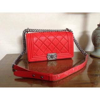 Replica Chanel Calfskin Leather Stitch Le Boy Flap Shoulder Bag Red