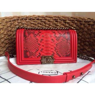 Replica Chanel Le Boy Flap Shoulder Medium Bag In Original Python Leather Red