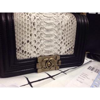 Chanel AE05886