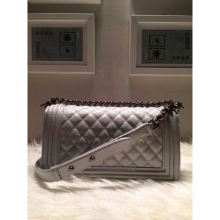 Chanel YT0435