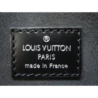 Louis Vuitton M5904N