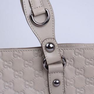 Gucci 229852