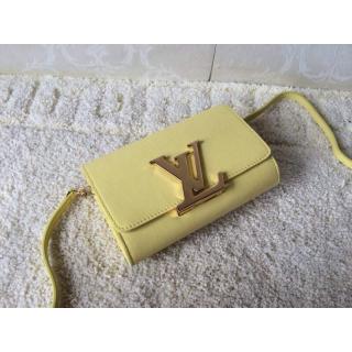 Louis Vuitton AE10145