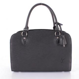 Louis Vuitton M5907N