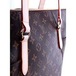 Louis Vuitton M56689