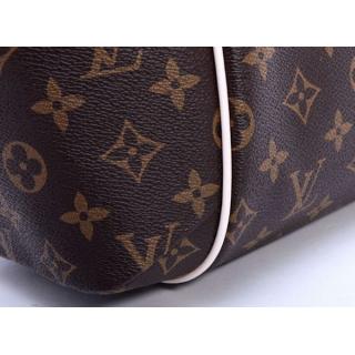 Louis Vuitton M56689