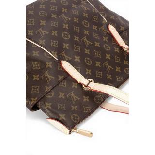 Louis Vuitton M56689