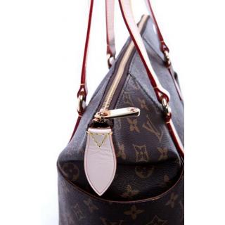 Louis Vuitton M56689