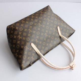 Louis Vuitton M40607