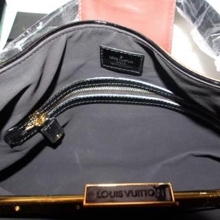 Louis Vuitton M95579