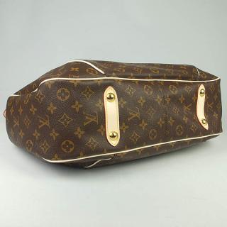 Louis Vuitton M56381