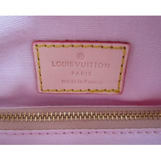 Louis Vuitton M95332