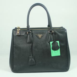 Replica Prada Handbag Lambskin Black Sale