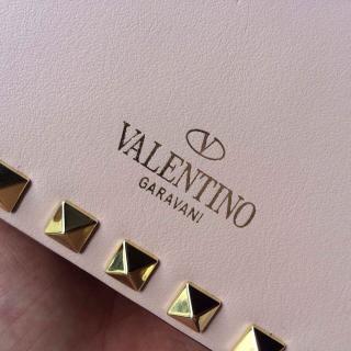 Valentino AE17818