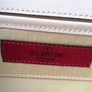 Valentino AE17818