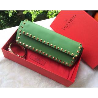 Replica Valentino Rockstud Clutch Green