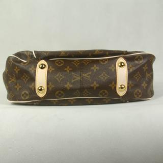 Louis Vuitton M56381